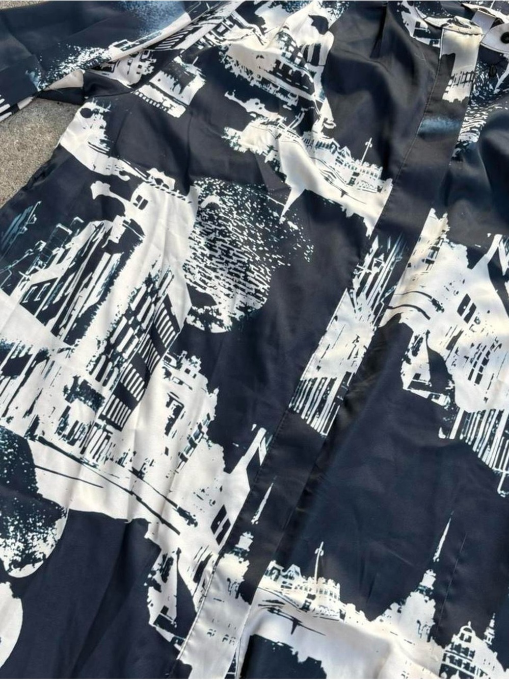 H&M Black and White Abstract Print Long Shirt Dress - Picture 2 of 3